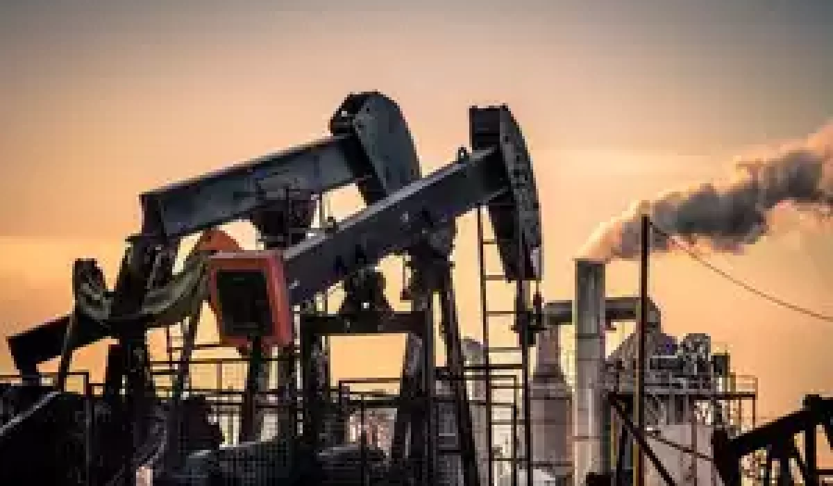 weak-economic-performance-in-china-is-offseting-tight-global-oil-supplies-as-the-organization-of-the-petroleum-exporting-countries-and-its-allies-known-as-opec-are-cutting-production-to-lift-prices-